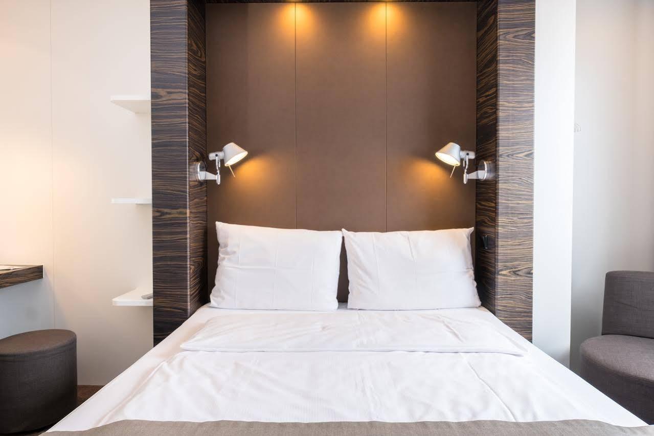 B&B Hotel Muenchen-พุทซ์บรูนน์ ภายนอก รูปภาพ