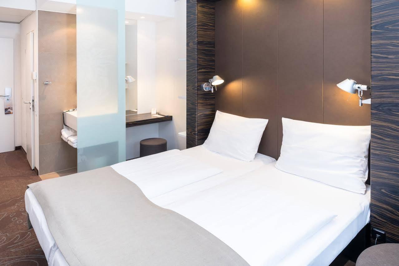 B&B Hotel Muenchen-พุทซ์บรูนน์ ภายนอก รูปภาพ