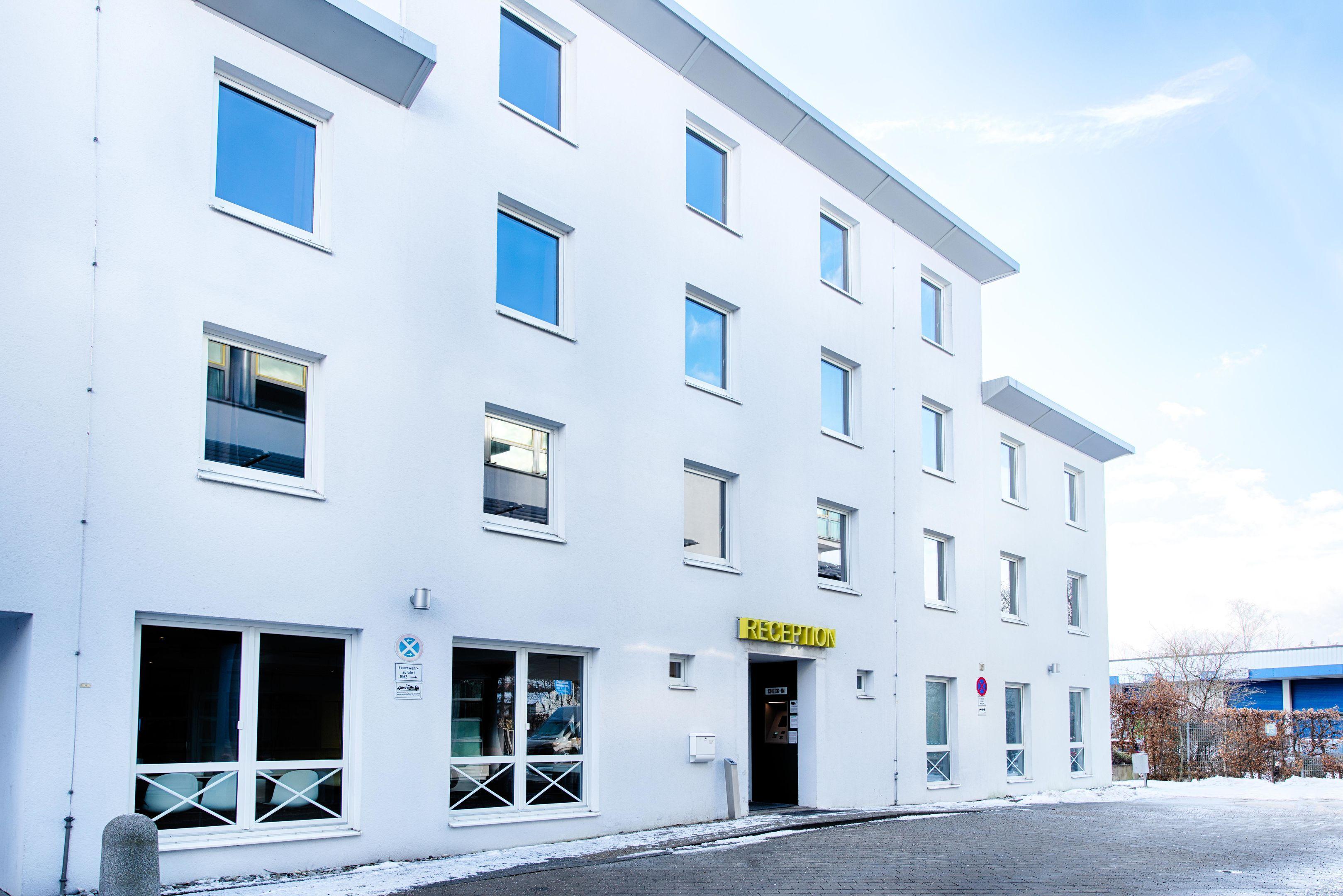 B&B Hotel Muenchen-พุทซ์บรูนน์ ภายนอก รูปภาพ