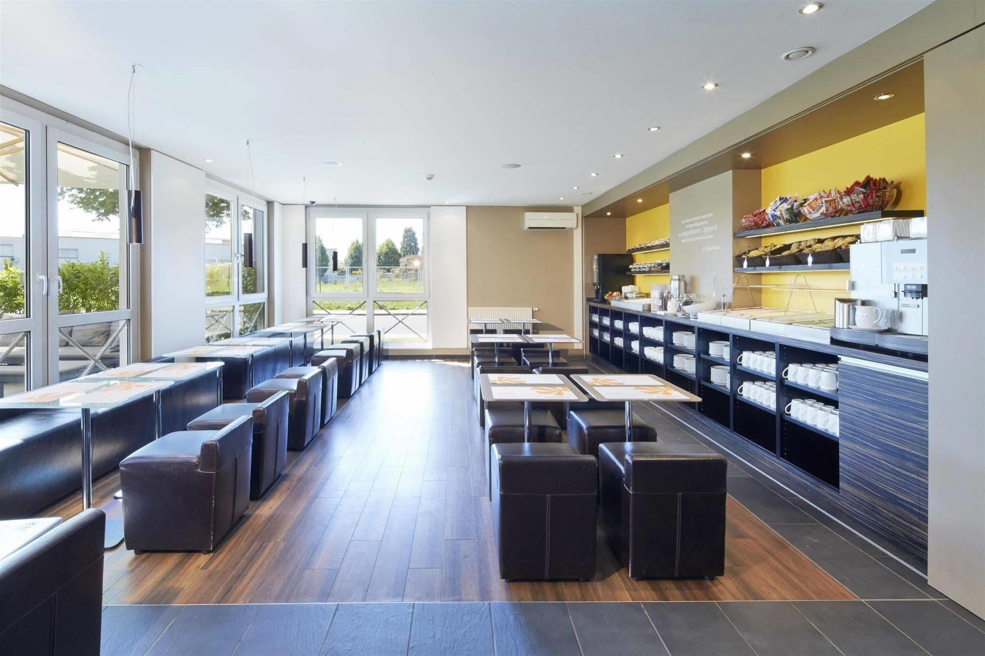 B&B Hotel Muenchen-พุทซ์บรูนน์ ภายนอก รูปภาพ